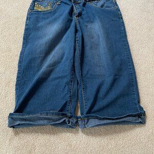 Women's OUt Jean Shorts Stretch  Capri Size 20 W